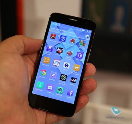"Живые" фото новых флагманов от Alcatel