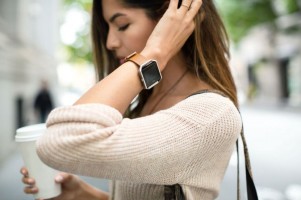 Fitbit представила умные часы Blaze с функциональностью полноценного фитнес-трекера