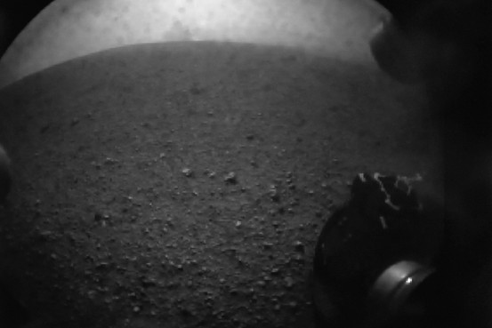 Вездеход NASA за 2.5 млрд. $ приземлился на Марс