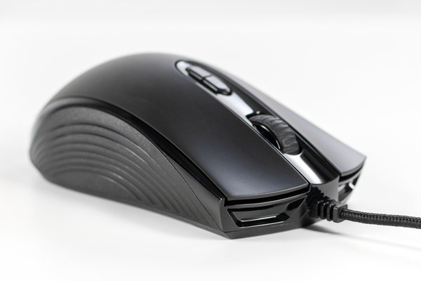 Игровая мышь HyperX Pulsefire Core — разумный компромисс