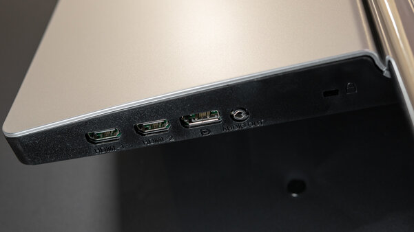 Обзор AOC U32U1: профессиональный IPS, вертикальный режим и отличная сборка