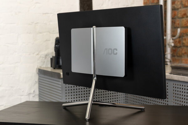Обзор AOC U32U1: профессиональный IPS, вертикальный режим и отличная сборка
