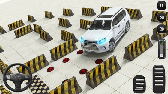 Prado Car Parking 1.5.2. Скриншот 6