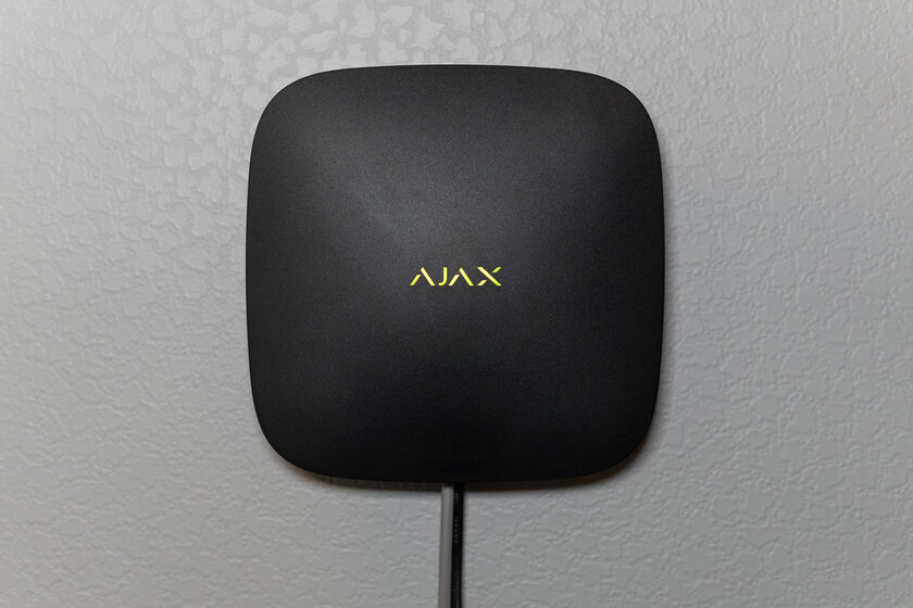 Обзор охранной системы Ajax: безопасный протокол связи и продуманное резервирование