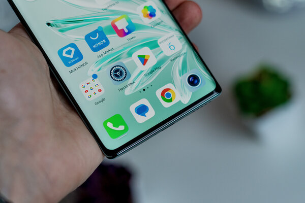 Обзор HONOR 70: сервисы Google, мощный процессор и надёжная начинка — Экран. 4