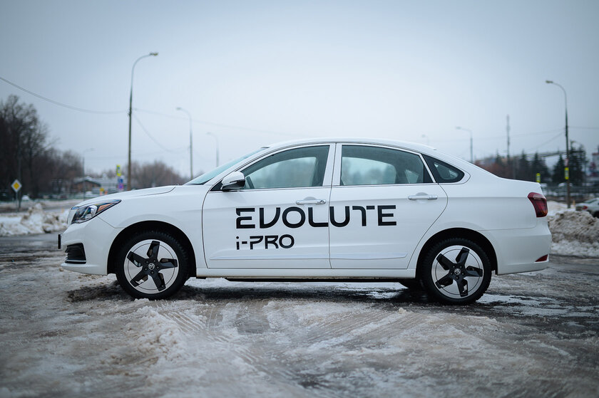 Каков «российский» электромобиль в деле? Пристально тестирую Evolute i-PRO — Вождение. 5