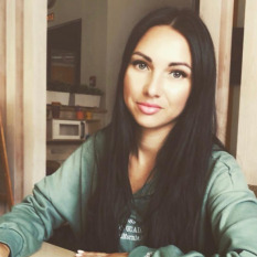 Яна Жикалова