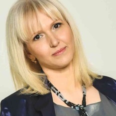 Светлана Чарикова