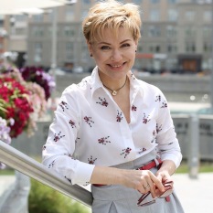 Светлана Ломакина