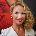 Анна Савина