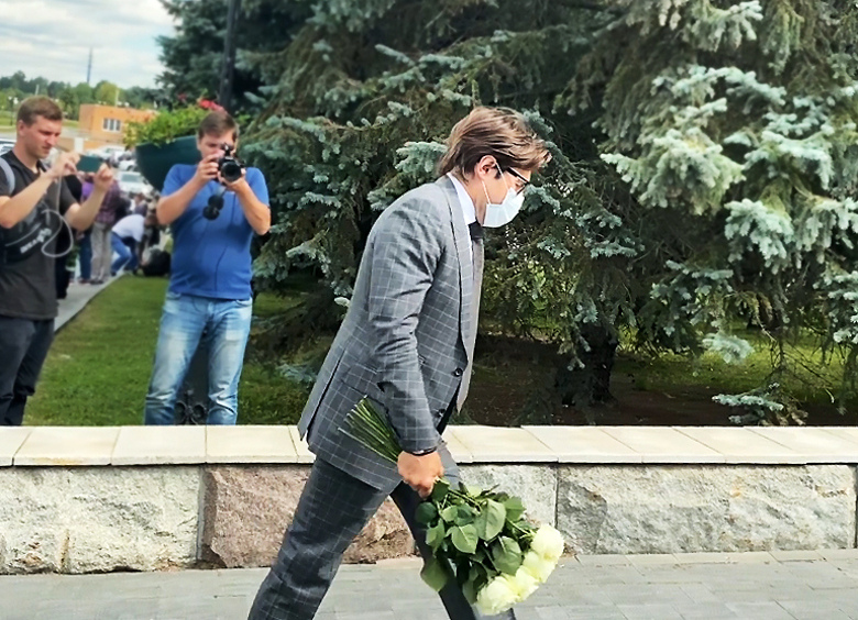 На Троекуровском кладбище прошла закрытая церемония прощания с певицей,Валентиной Легкоступовой