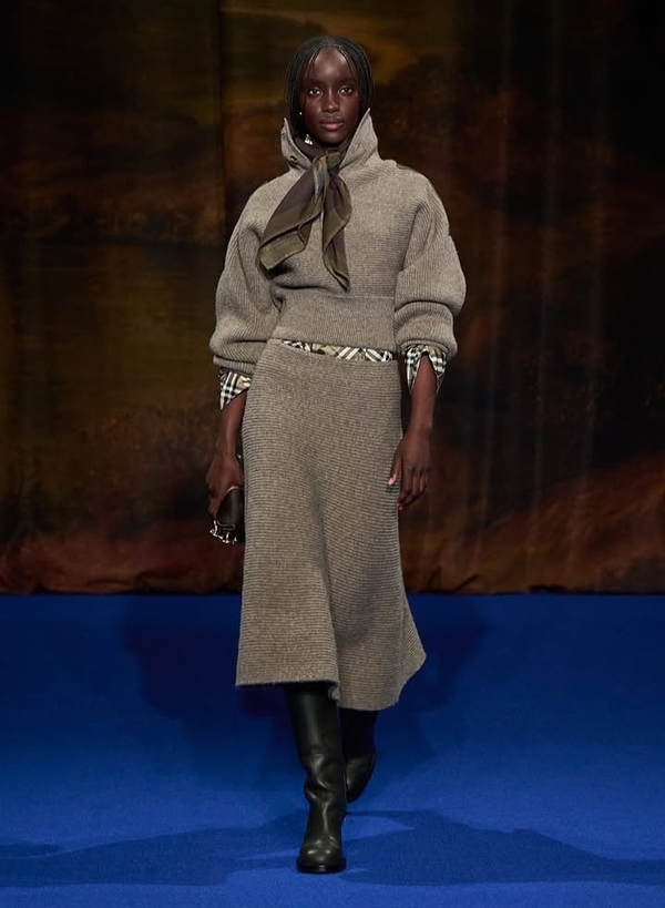 Показ новой коллекции модного дома Burberry