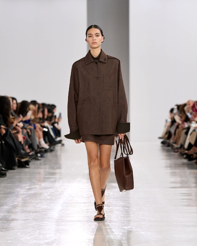 Показ Max Mara SS2025 Париж