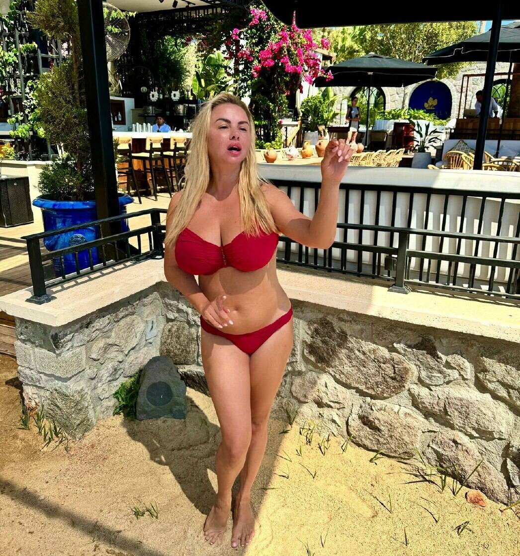 Анна Семенович