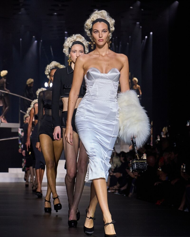 Женственность и сексуальность от Dolce & Gabbana