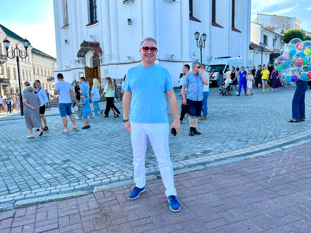 Александр Добронравов