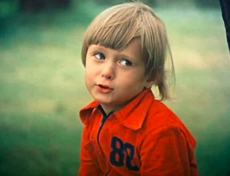 Анна Михалкова в фильме "Анна. От 6 до 18"