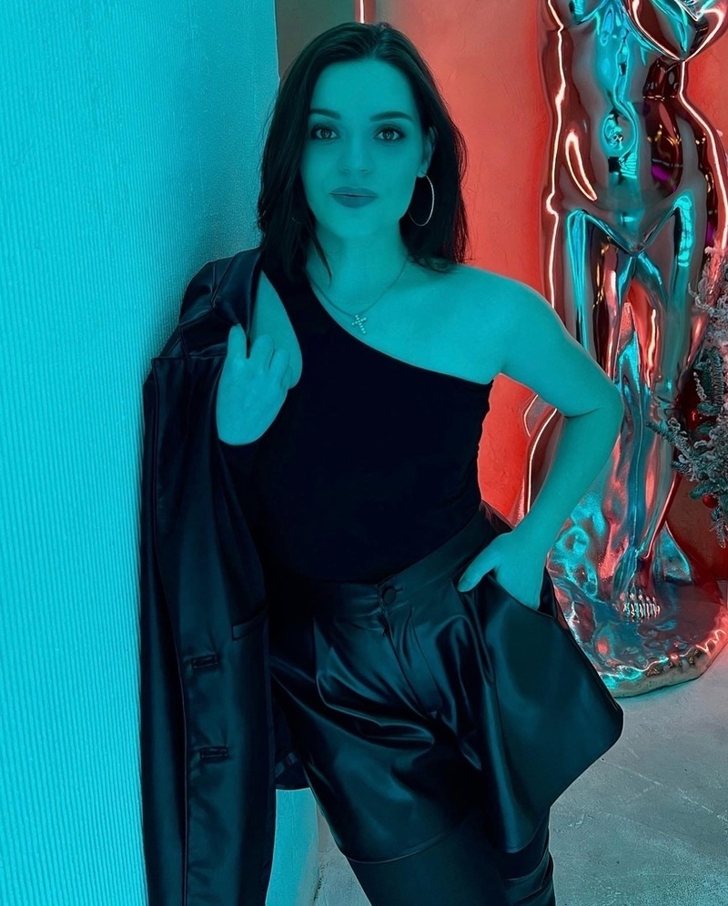 Аделина Сотникова