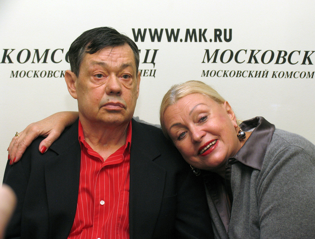 Николай Караченцов и Людмила Поргина на пресс-конференции в "МК" 2007 год