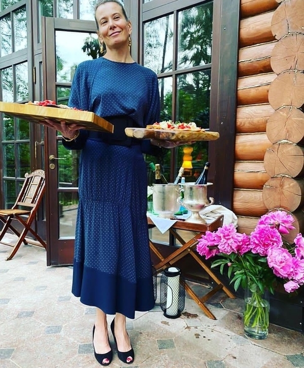 Юлия Высоцкая