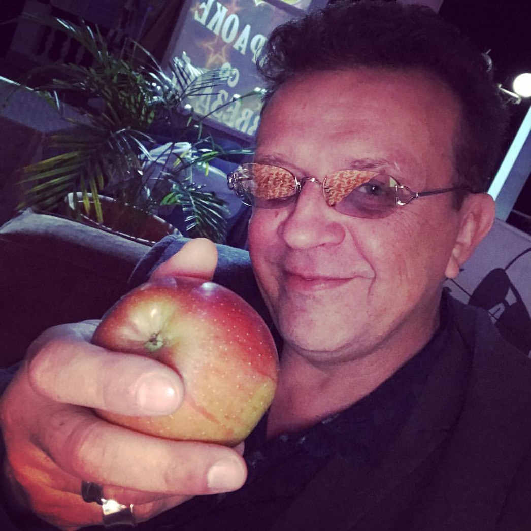 Роман Жуков