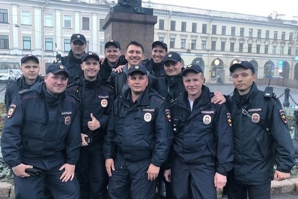 Тимур Батрутдинов в Санкт-Петербурге с поклонниками