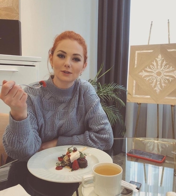 Елена Катина