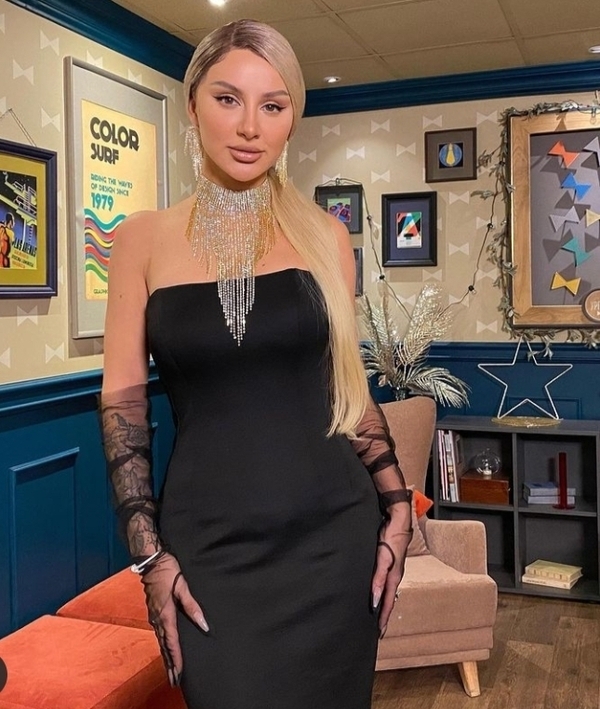 Анна Asti в новом образе