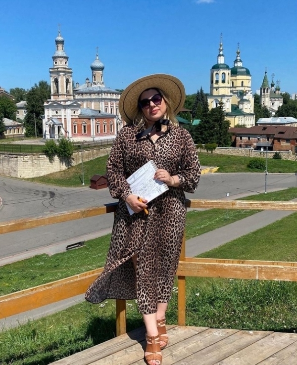Ева Польна любит путешествовать и, если нет возможности слетать за рубеж, совершает прогулки по историческим местам России