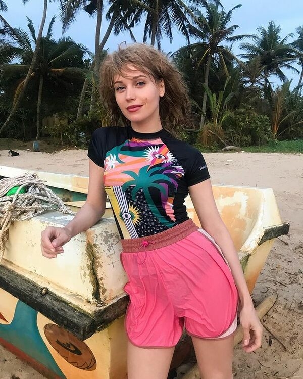 Кристина Асмус: "Мне надоело, что у меня спрашивают «Девочка, а где твои родители?»