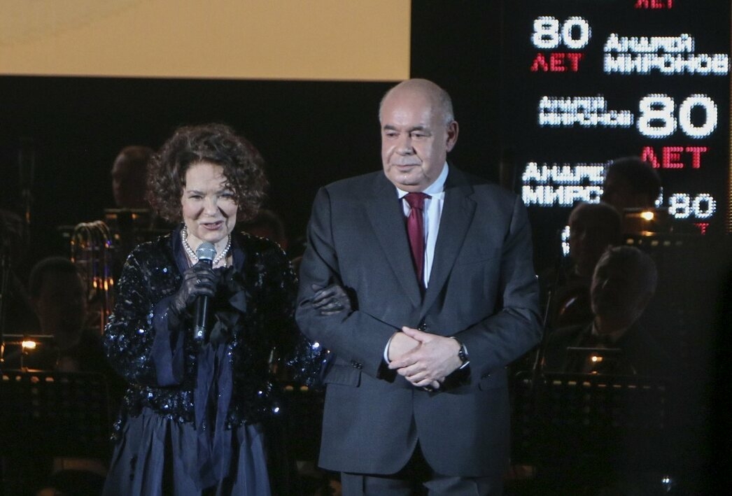 Михаил Швыдкой и Лариса Голубкина