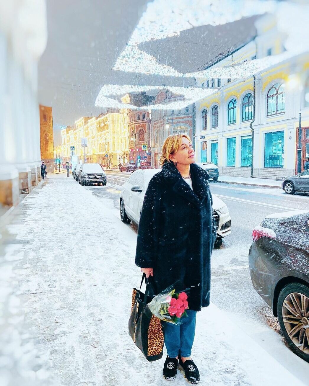 Арина Шарапова восхитилась замерзшим городом и уточнила, что на ногах у нее меховые угги, а не легкомысленная обувь