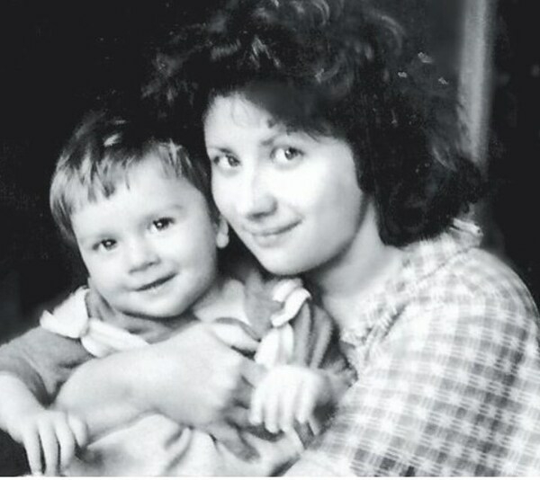 Сергей Лазарев с мамой