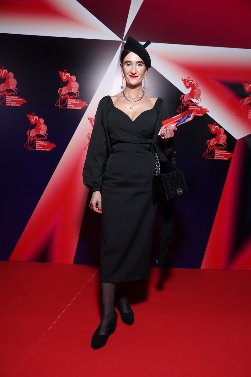 Елена Лисовская