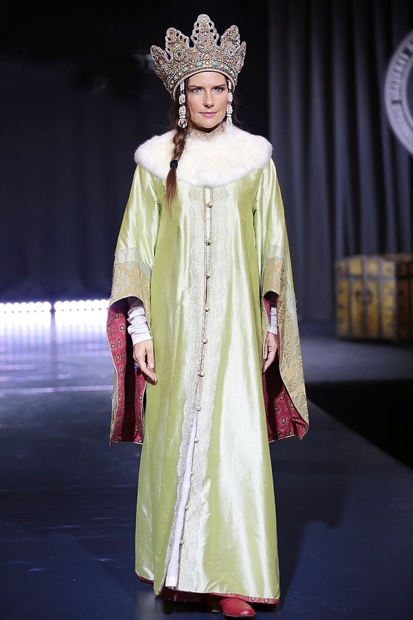 Елена Север