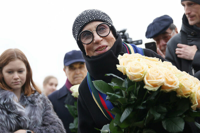 актриса Инна Чурикова