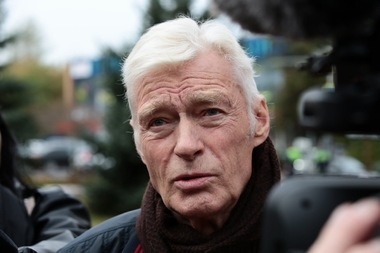 Из глаза Бориса Щербакова извлекли осколок: что стряслось с артистом