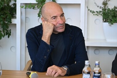 «Очень красивая девушка»: Крутой растрогал фанатов кадрами с 22-летней дочкой