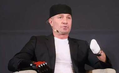 Роман Костомаров
