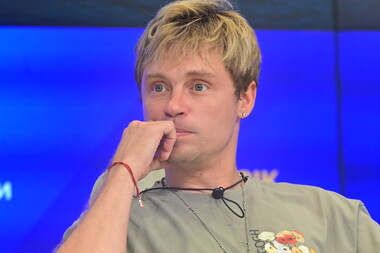 Александр Головин