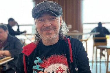 «Дома меня с пельменями не застанешь»: фронтмен «Монгол Шуудан» раскрыл секреты отменного здоровья