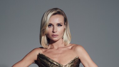 Полина Гагарина показала фигуру в бикини
