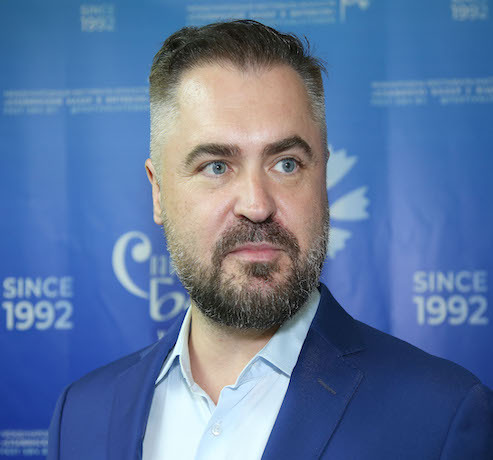 Евгений Гор