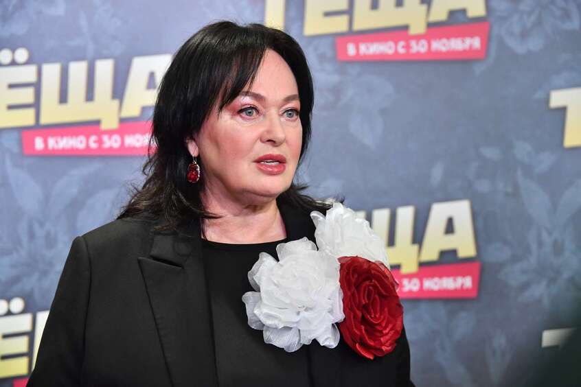 ЛАРИСА ГУЗЕЕВА
