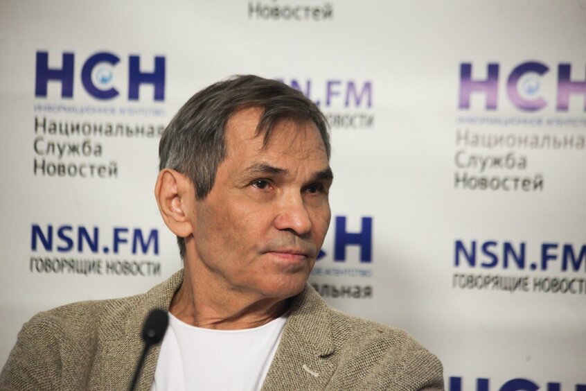 Бари Алибасов