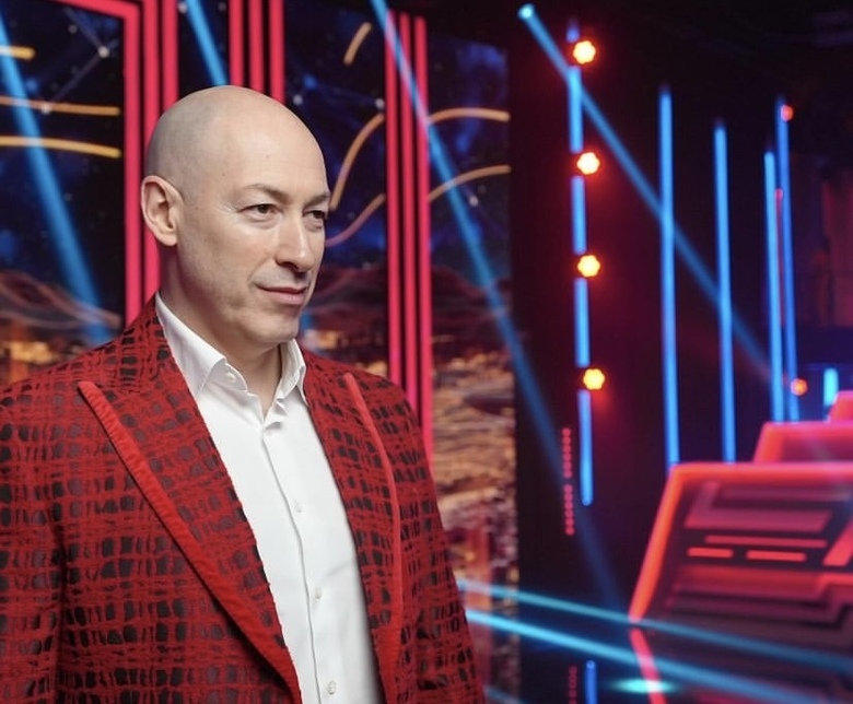Гордон поделился фото с Пугачевой в Киеве