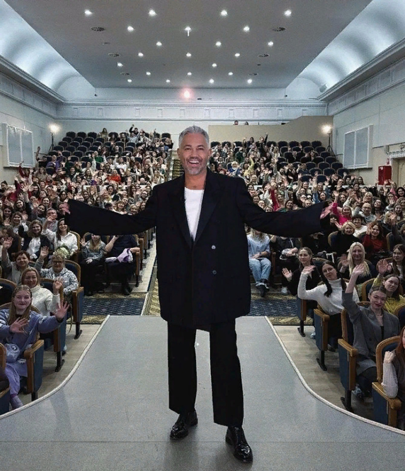 Александр Рогов