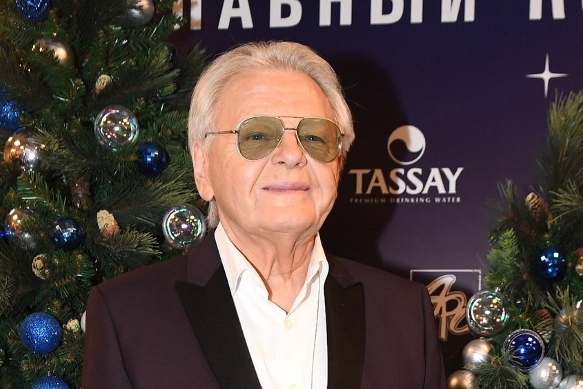 Юрий Антонов