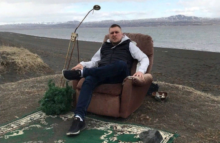 Александр Незлобин