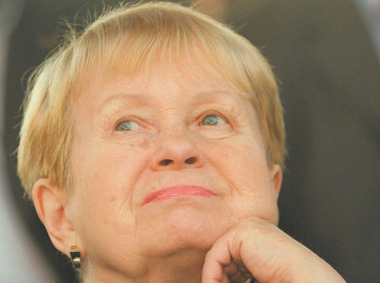 Александра Пахмутова